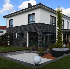 Kunststofftüren & Fenster Projecta - Brömse